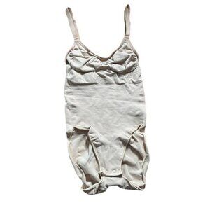 SKIMS Sculpting Brief Bodysuit S/M (US 2–10) Mica Cream NWOT MSRP $72